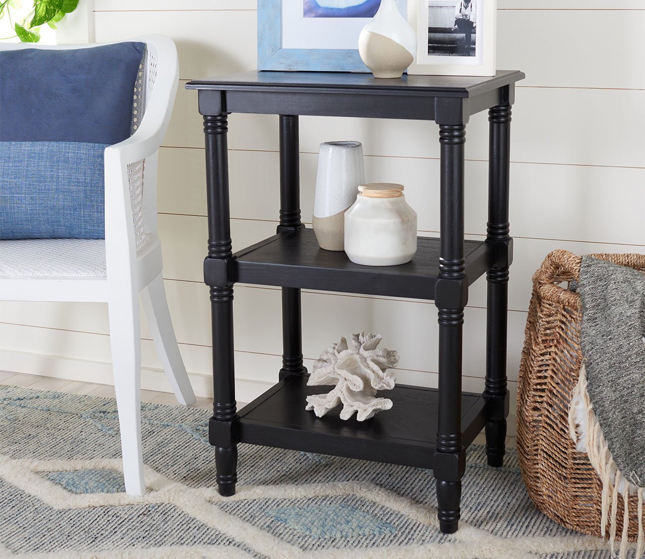 Safavieh Cassie 3-Shelf Accent Table