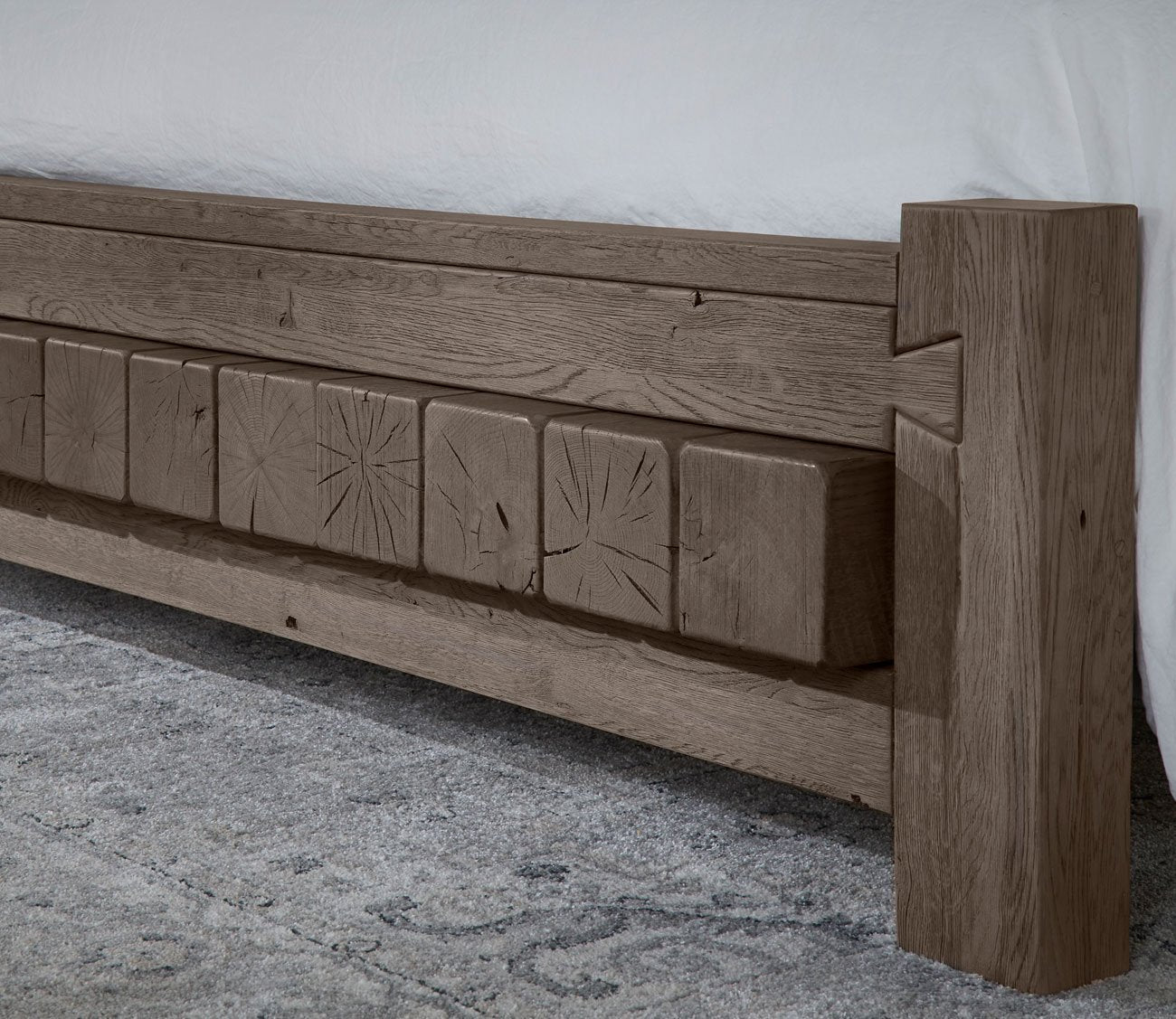 Vaughan Bassett Dovetail 6X6 Bed Bedroom Set