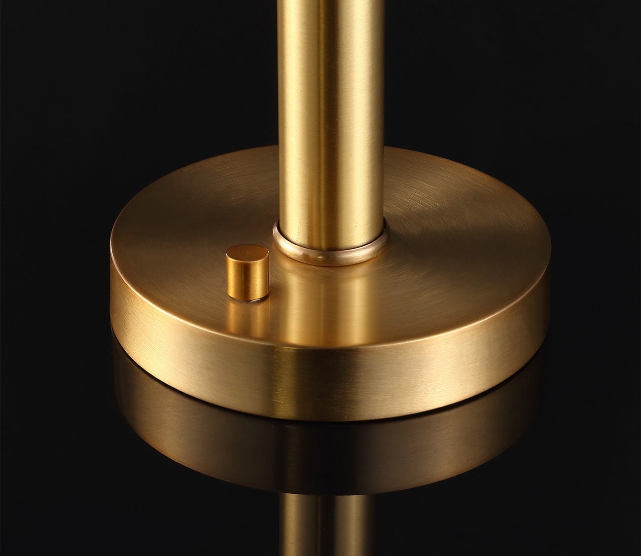 Safavieh Harvey Metal Dome Table Lamp