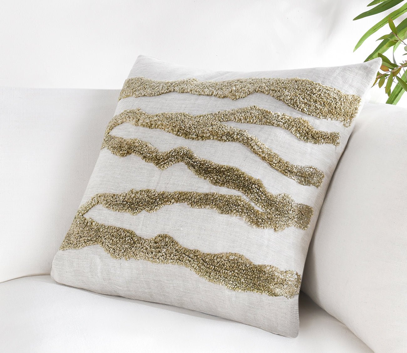 Villa by Classic Home Passage Hand-Tufted Throw Pillow