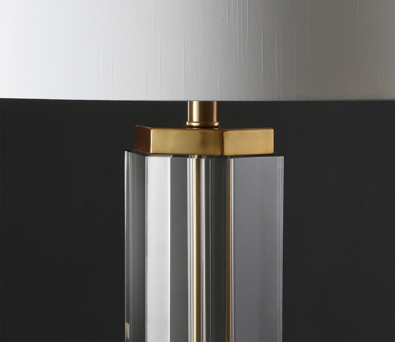 Safavieh Roshan Crystal Table Lamp