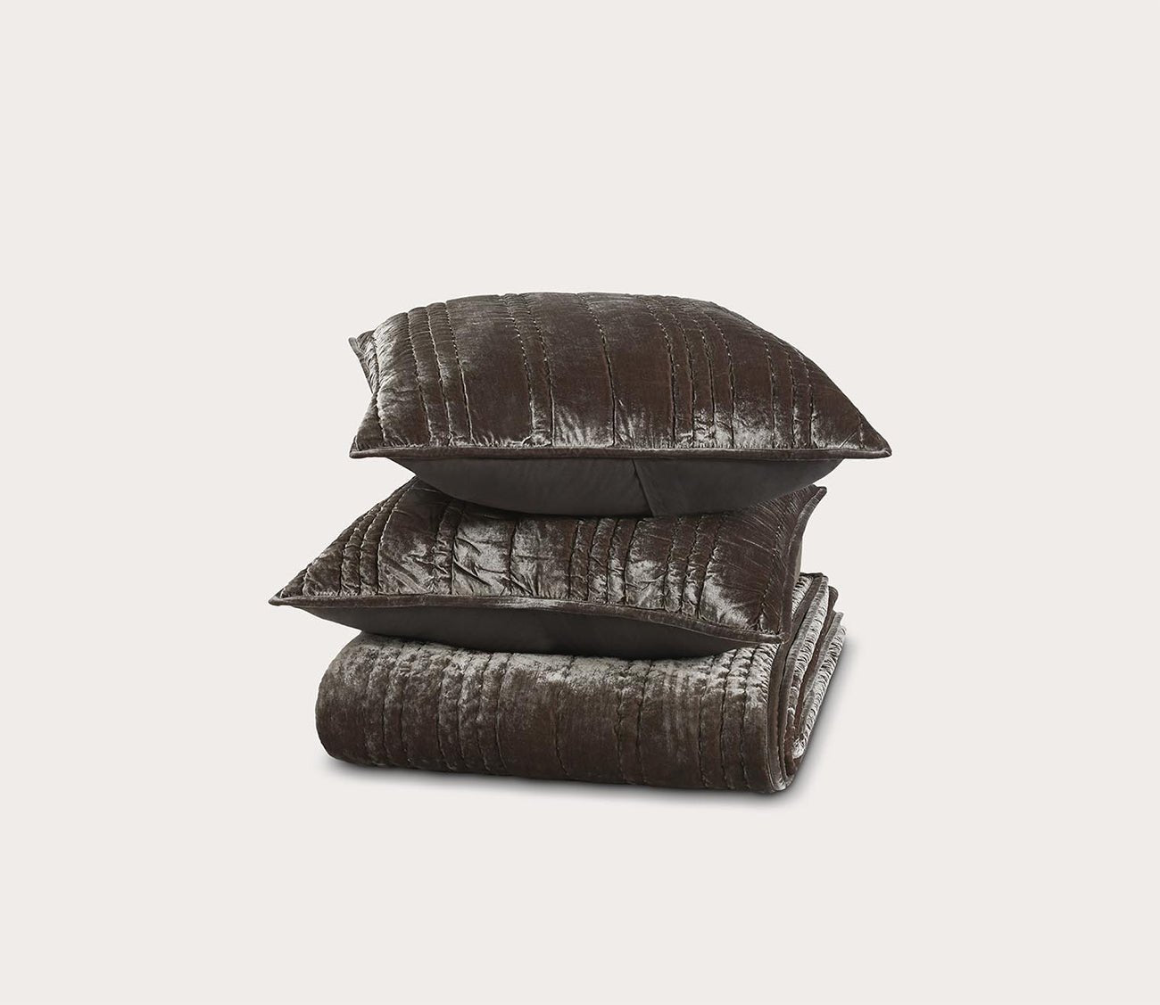 Villa by Classic Home Seville Velvet Quilt Set
