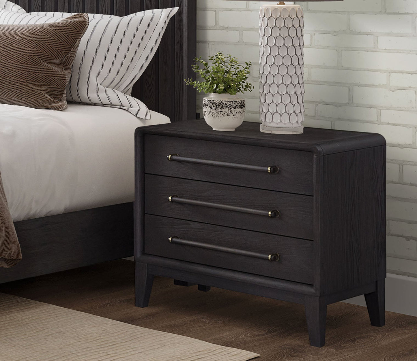 Elure Wood 3-Drawer Nightstand
